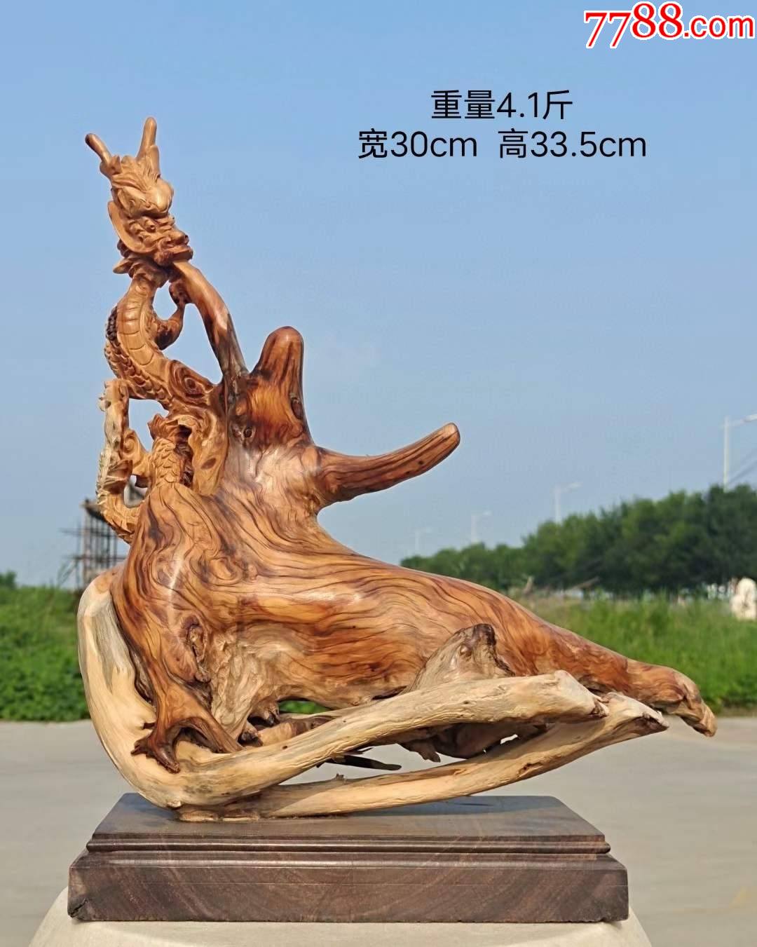 天然崖柏龙摆件