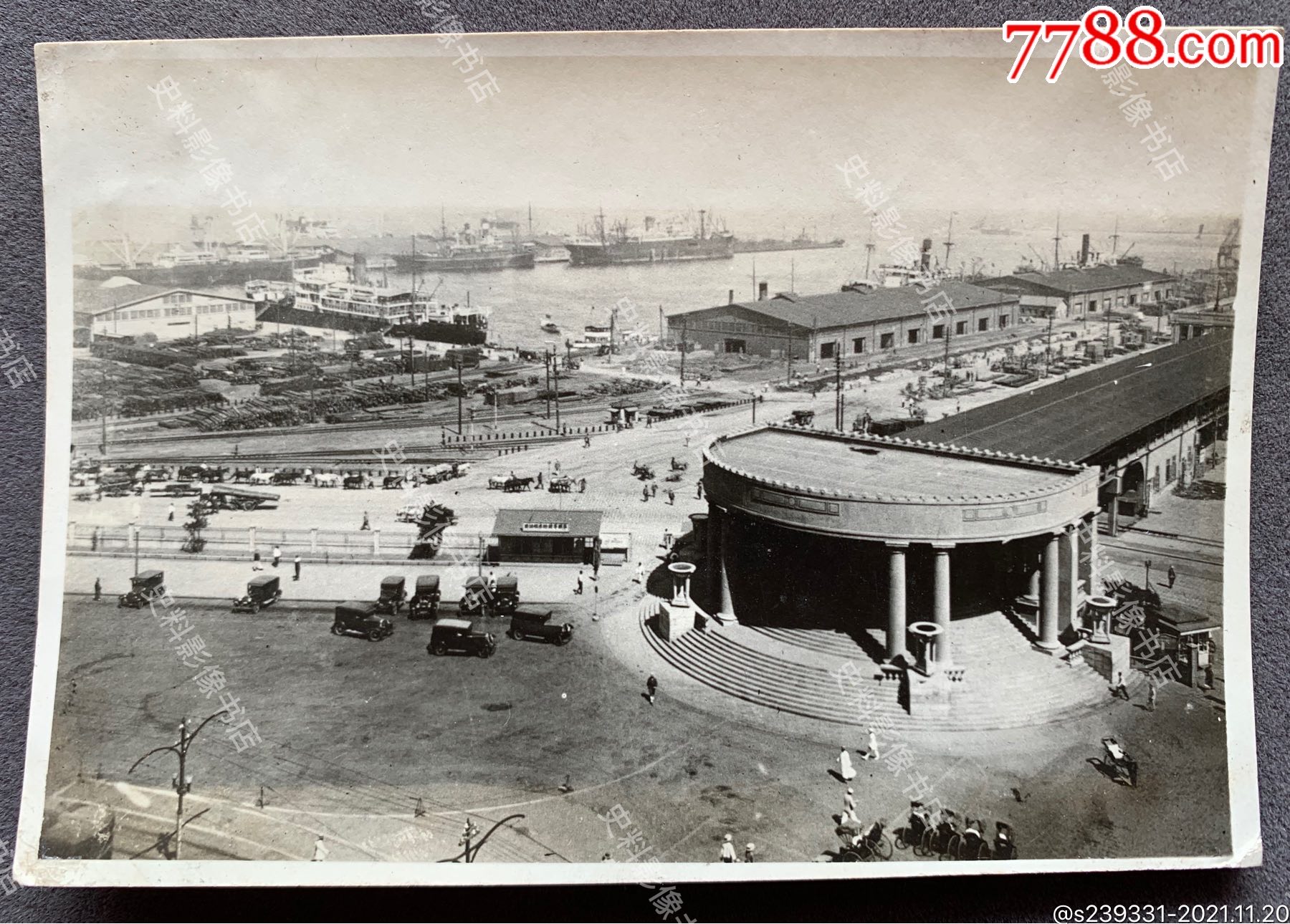大连旧影民国时期大连港候船厅及大连港风景泛银老照片一枚