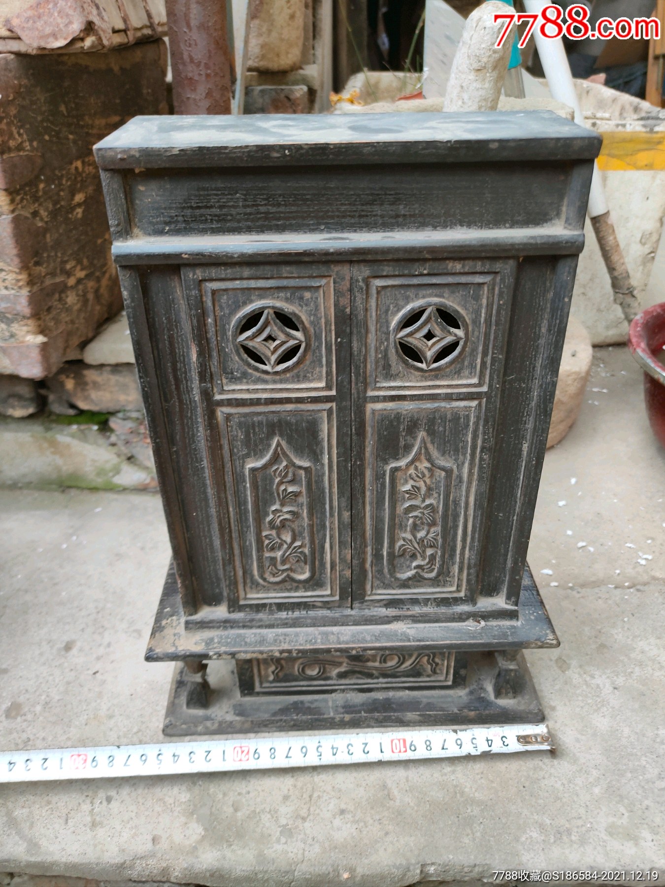 清代老木器佛龛