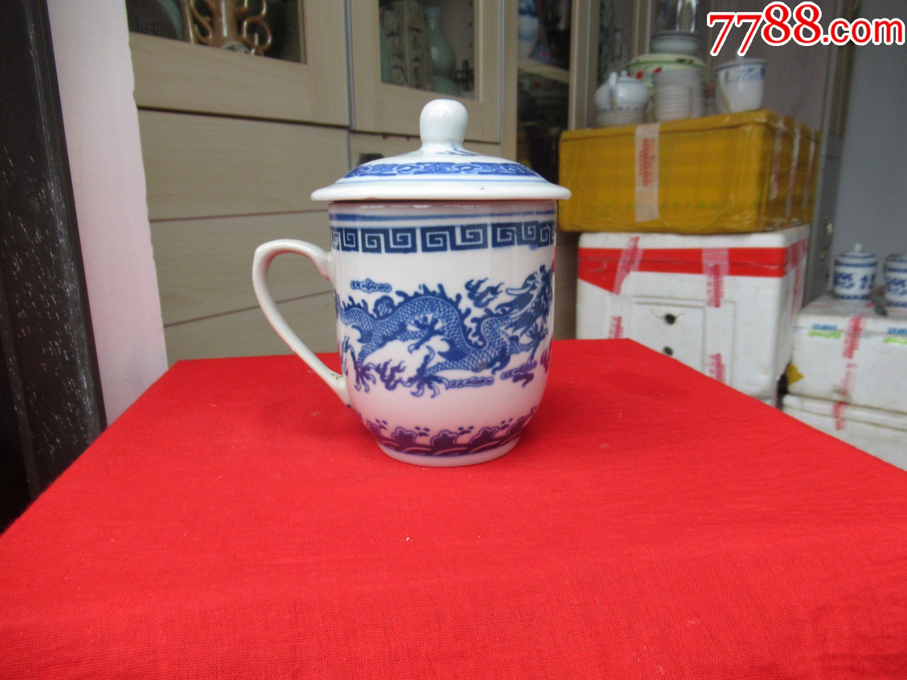 茶杯收藏八十年代底款景德镇制青花瓷双龙戏珠图茶杯完美品相