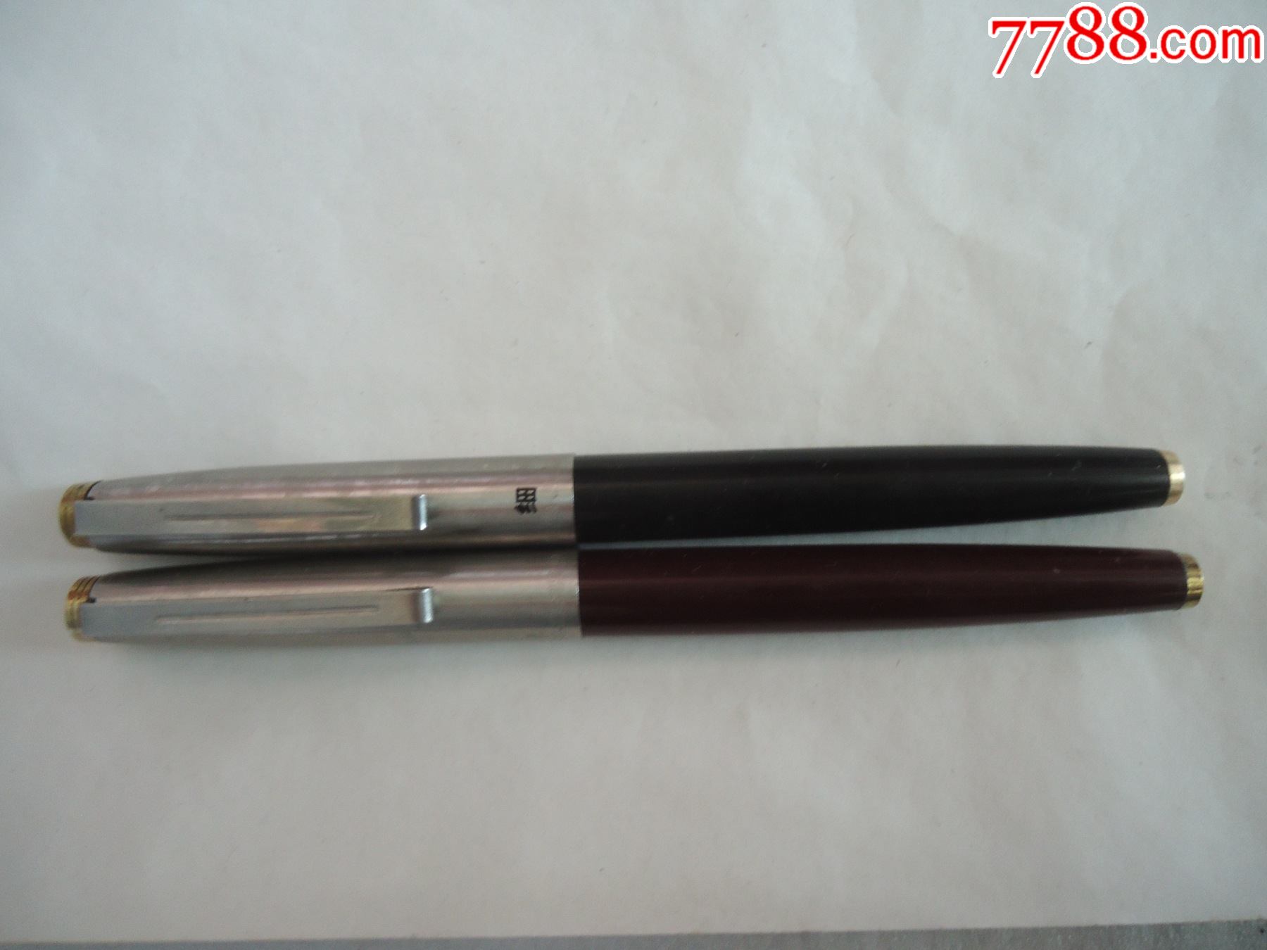 英雄329钢笔两支