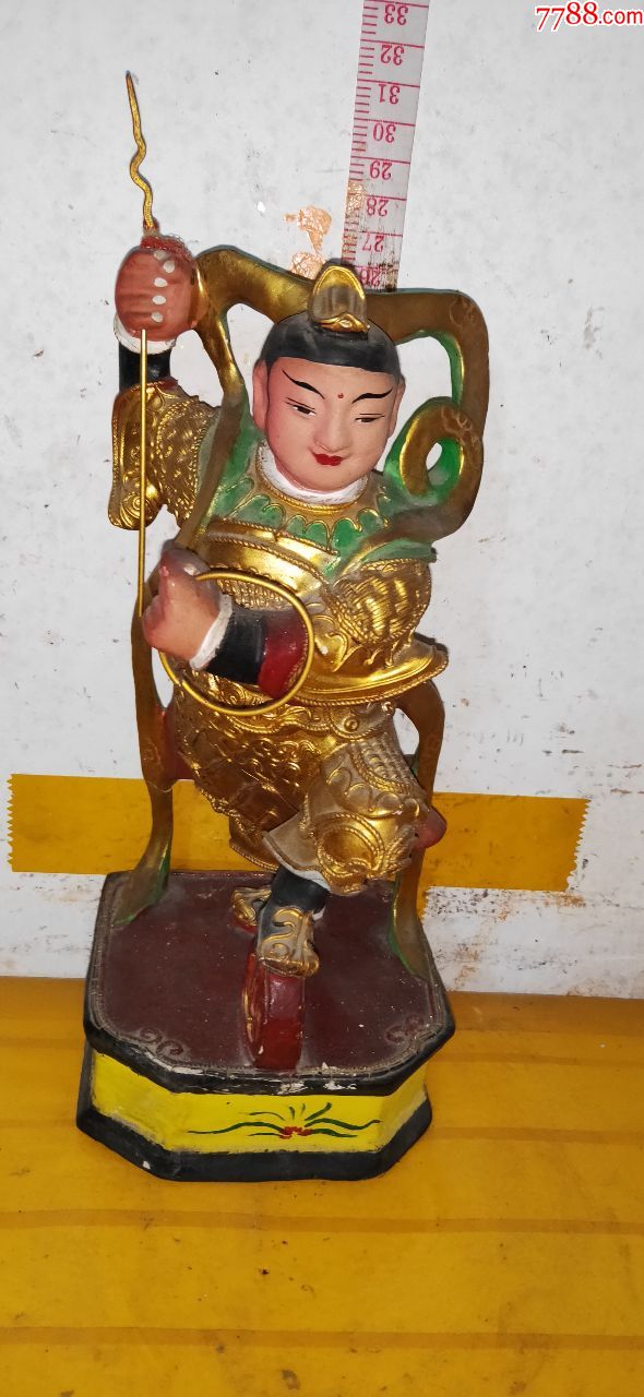 木雕哪吒像