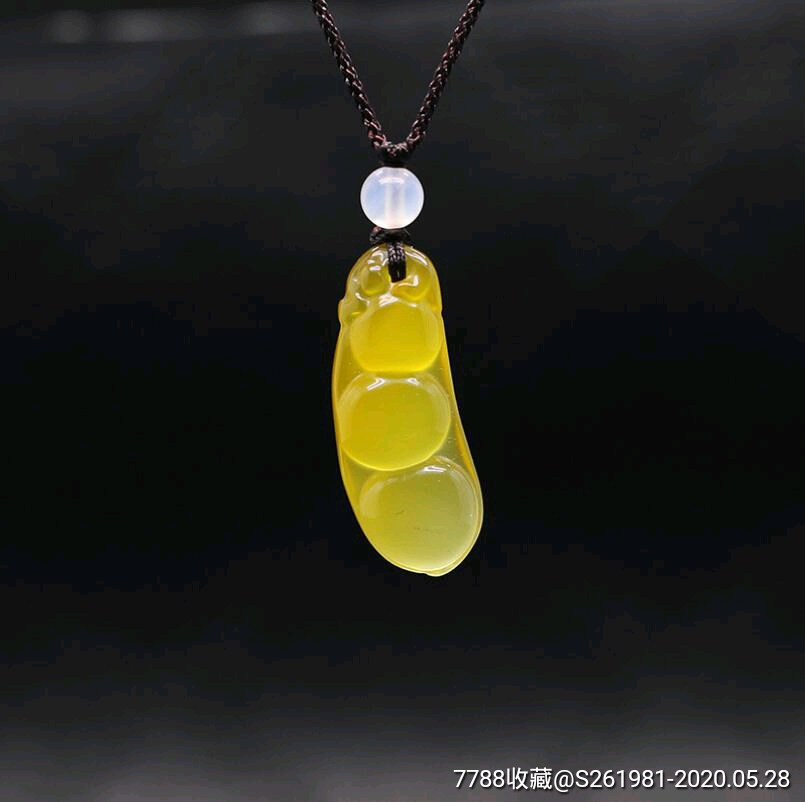厂家直销天然玛瑙玉髓四季平安豆吊坠玛瑙玉髓福豆吊坠玉挂件