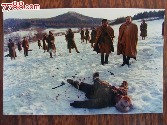 王刚,师小红,扈强,徐成林主演的电影《步入辉煌》剧照