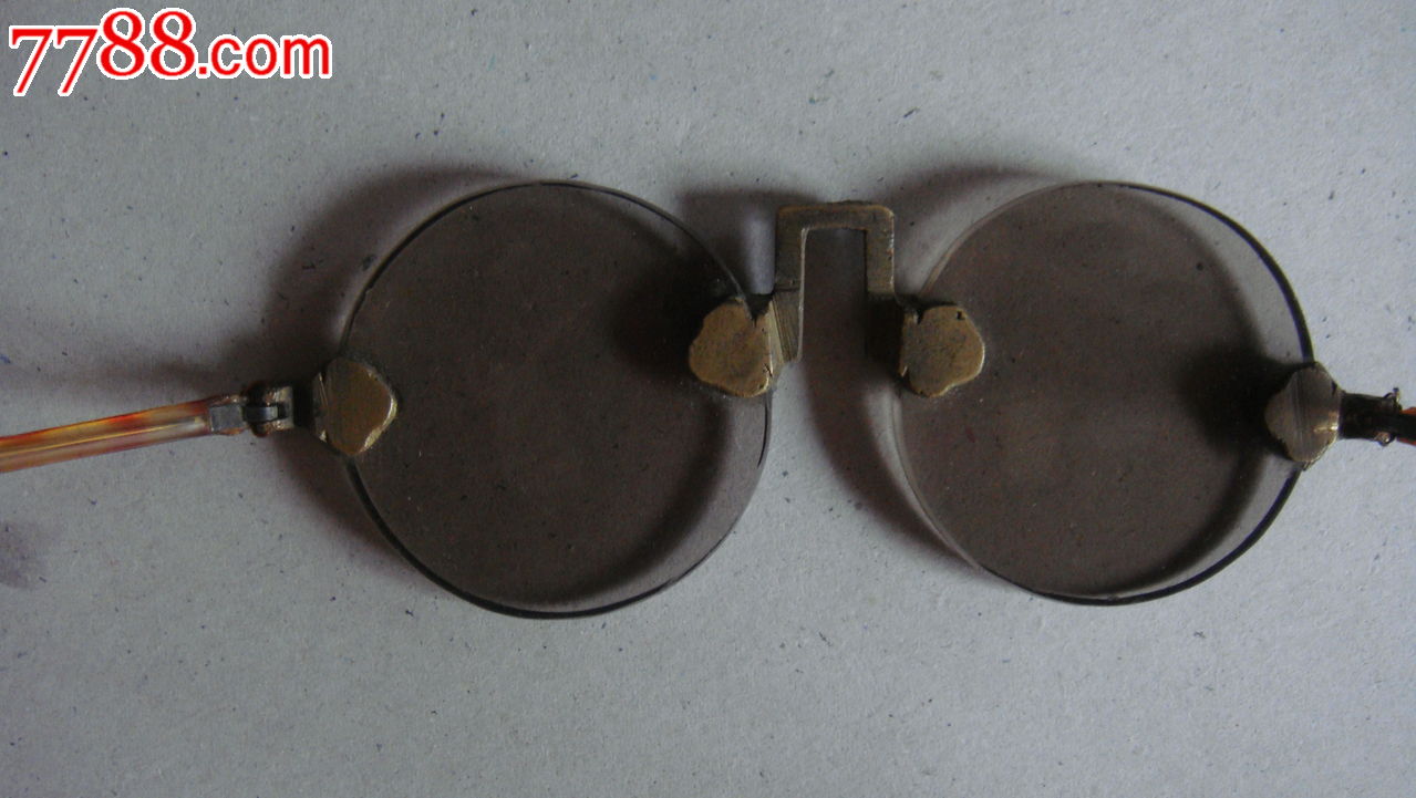 老式石头平光镜-价格:200元-se25145400-墨镜/眼镜-零售-7788收藏
