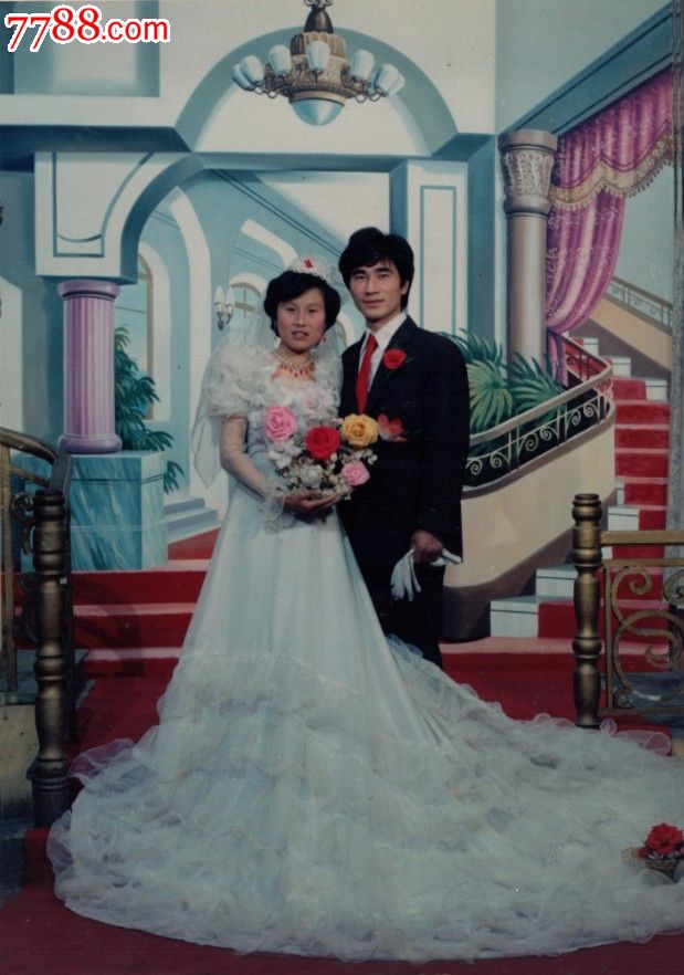 原版结婚照(尺寸12.5x17.5厘米)