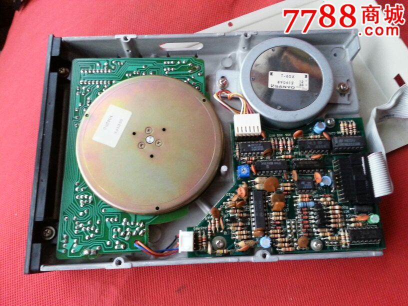 古董级电脑硬件-5寸大软驱