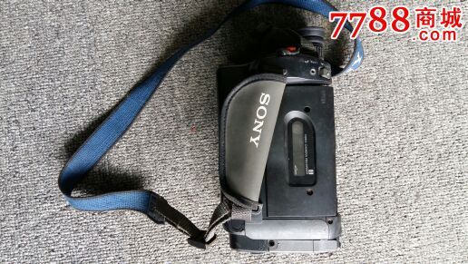老式原装索尼磁带摄像机连原装三脚架