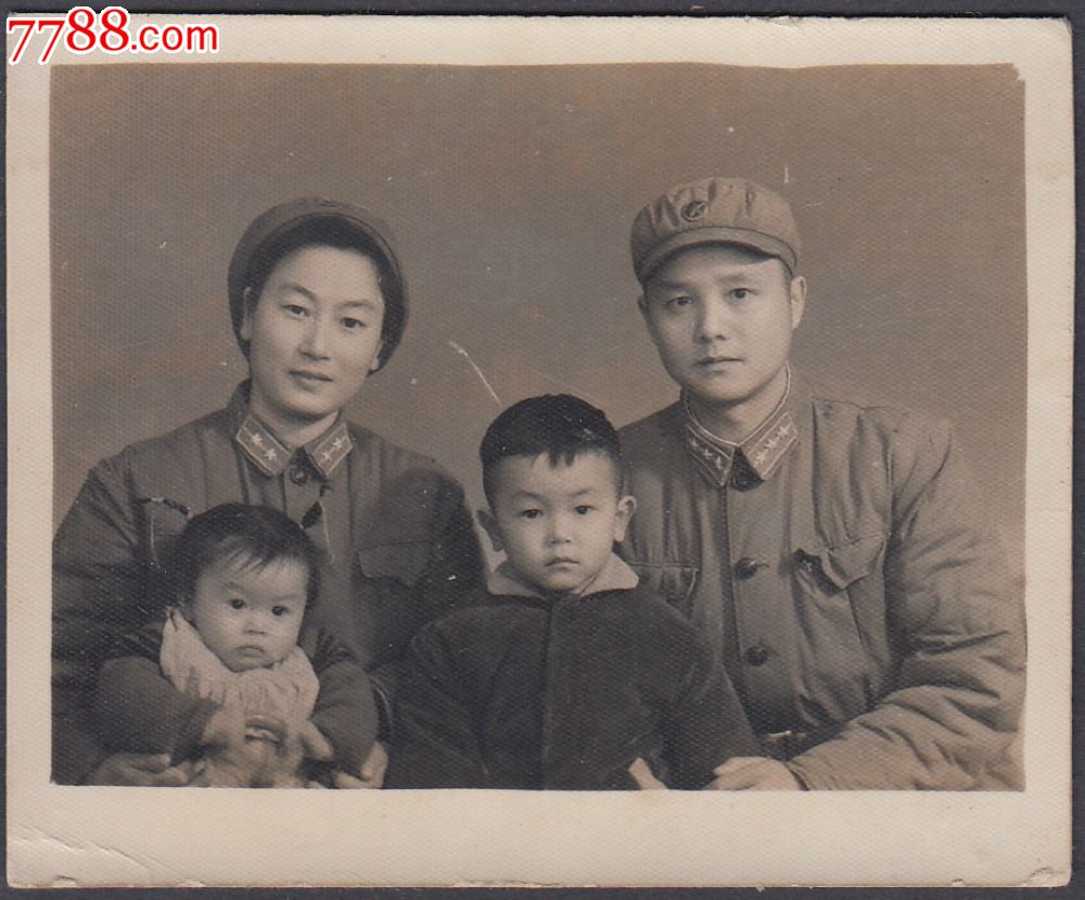 军官夫妻全家福_老照片_纸上风华【7788收藏__中国