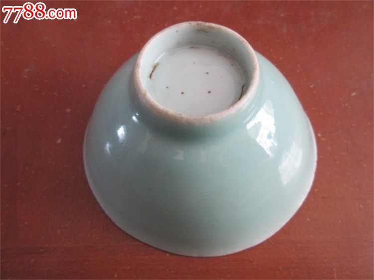 民国瓷器豆青小碗瓷碗老碗釉水很漂亮古瓷器瓷片古玩收藏历史记忆