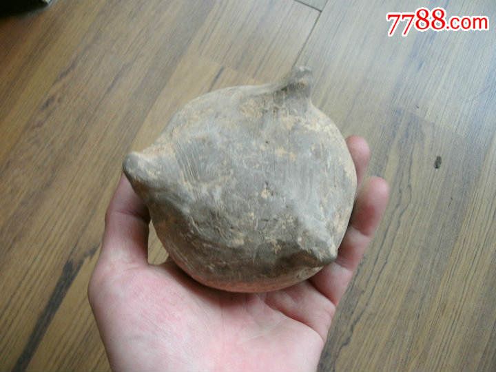 出土陶香炉,器型规整大气,东西完整小巧