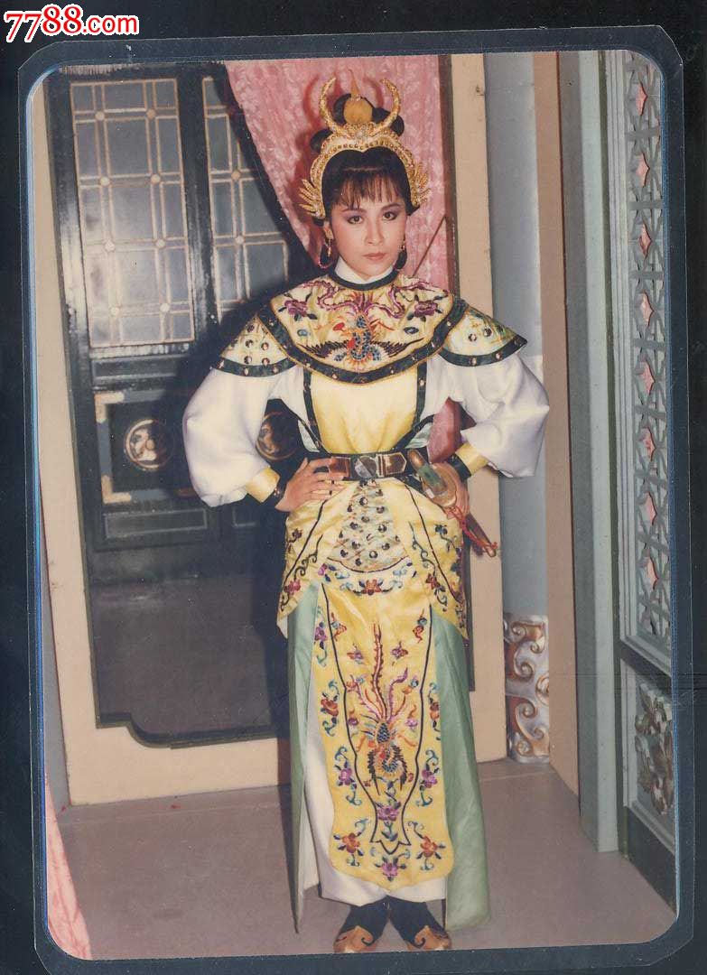刘嘉玲古装*版80-90年代明星照约13x9cm