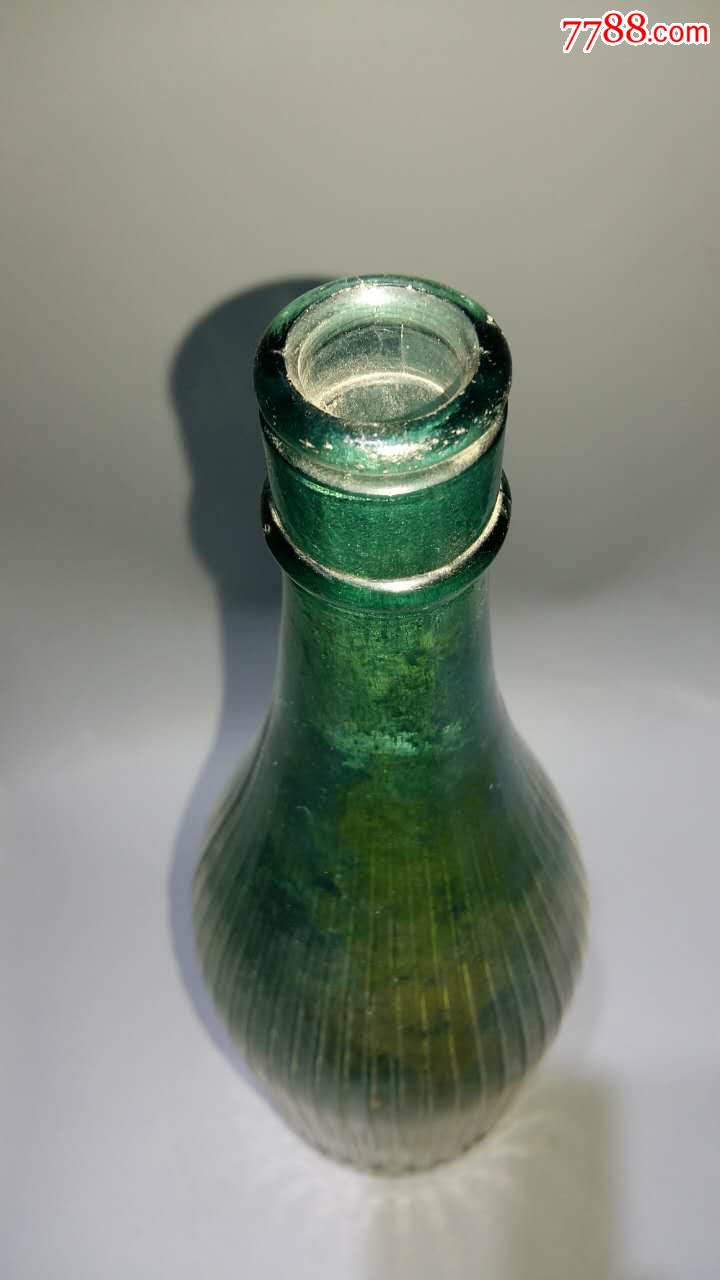 老琉璃瓶