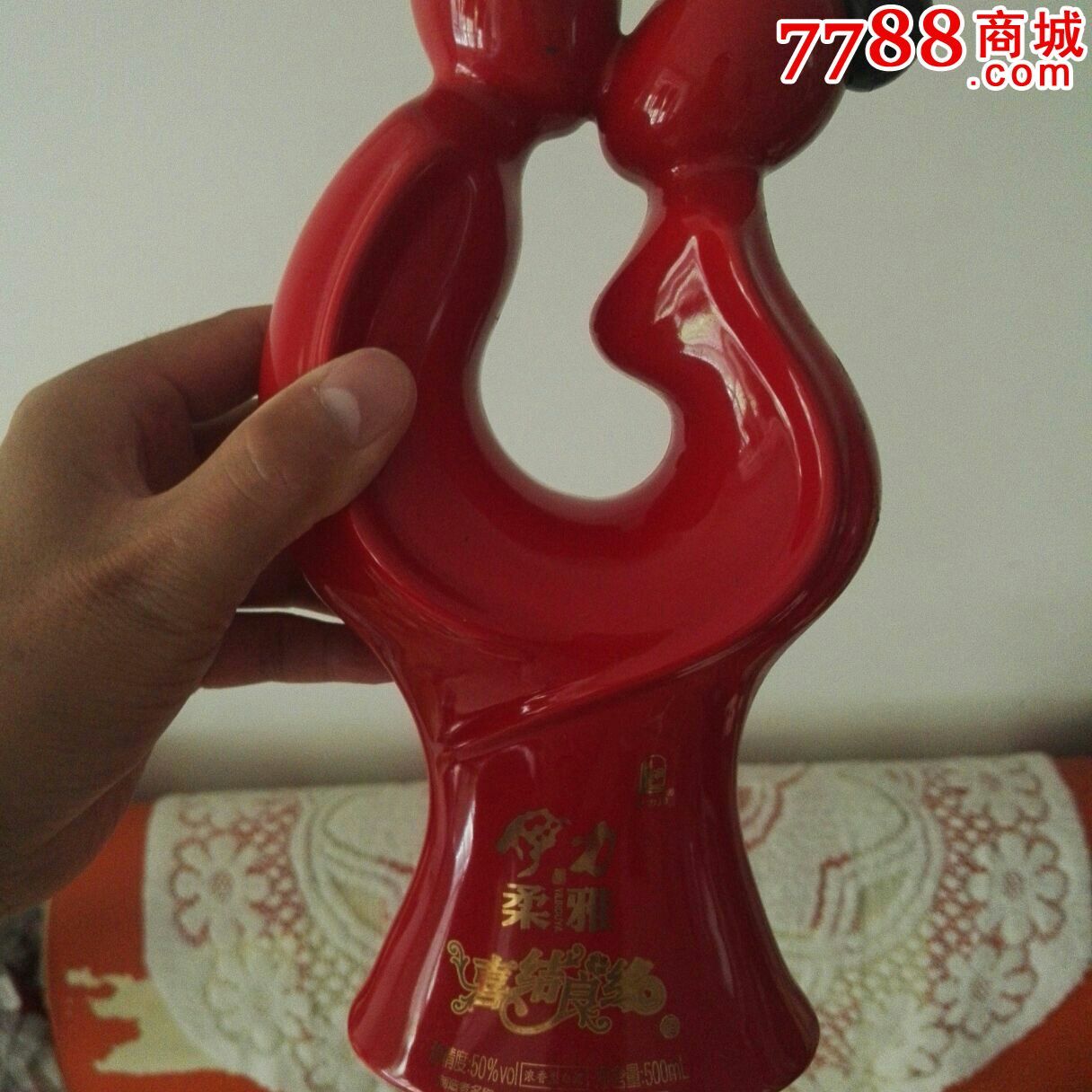 喜结良缘伊力柔雅酒瓶
