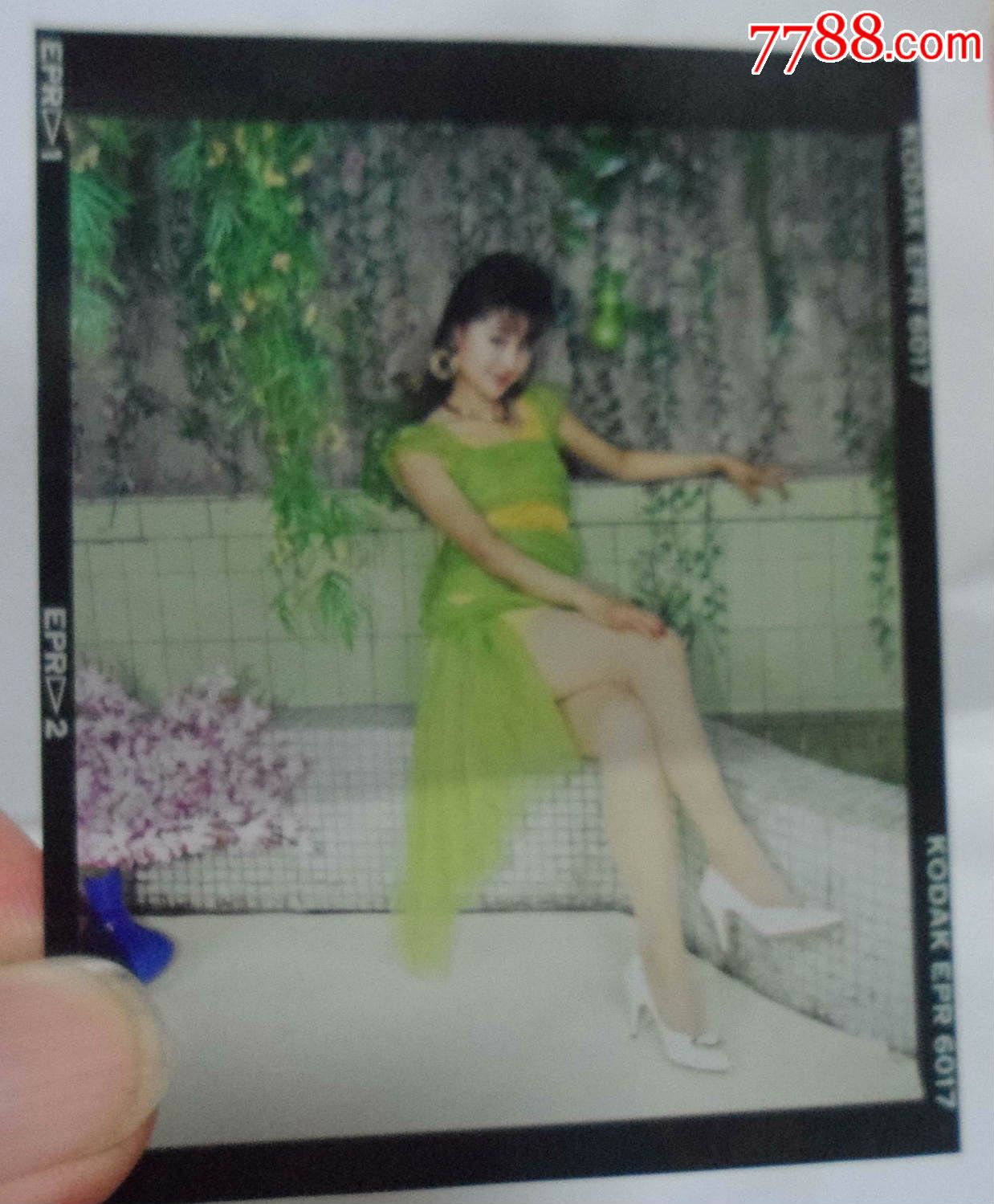 美人模特摄影挂历,原版彩色底片,辽宁美术出版社八十年代中期