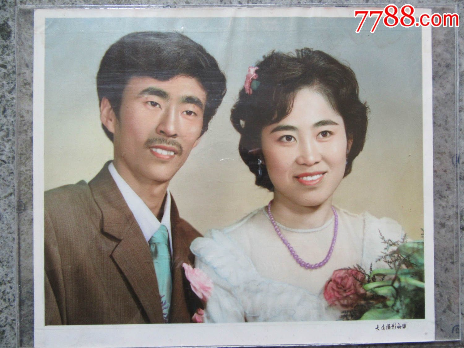 80年代手工上色大照片一张