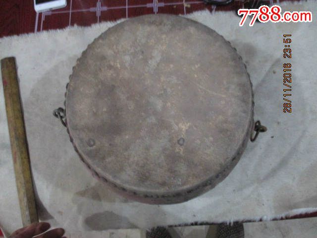 一个民国牛皮鼓
