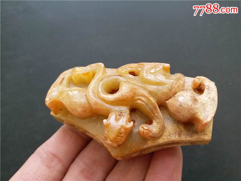 高古玉剑饰