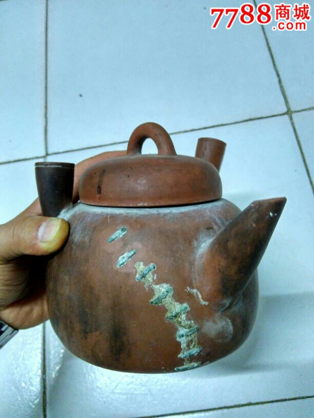 稀见造型的明代煮茶的紫砂壶(茶瓶)