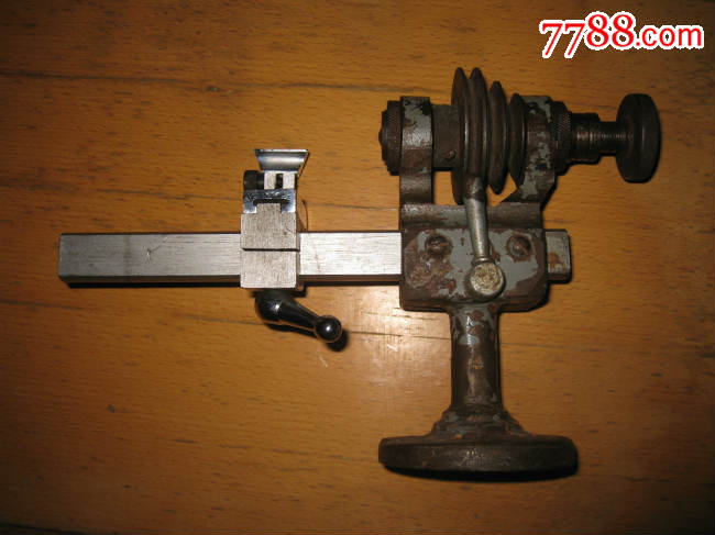 不知道什么牌子的老钟表车床、微型车床、小摆车