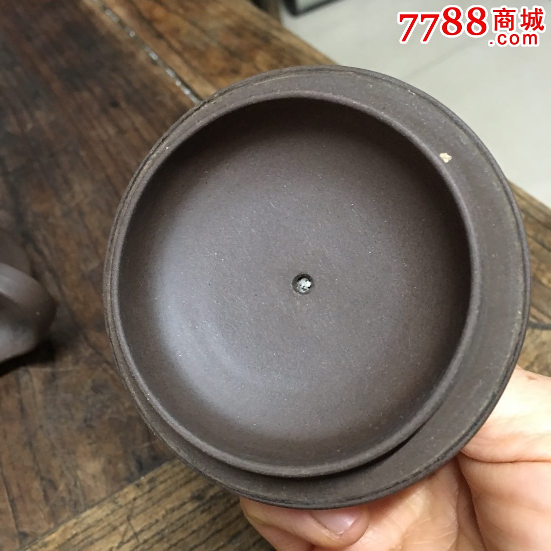 80年代前后的宜兴紫砂〈周顺仙制〉的紫砂壶