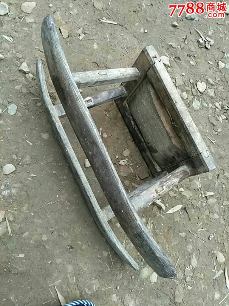 秧马凳子