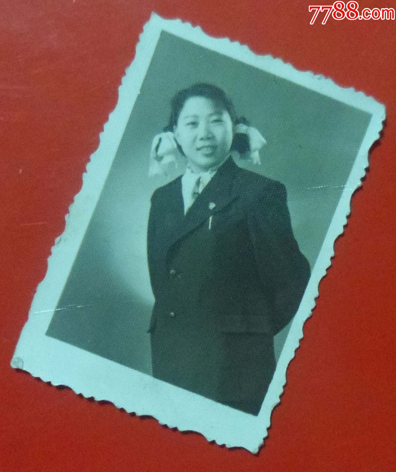 头绫子西服女子1956年