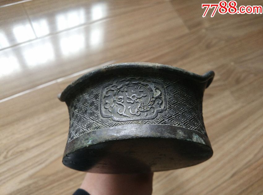 精品清代厚胎铜熨斗