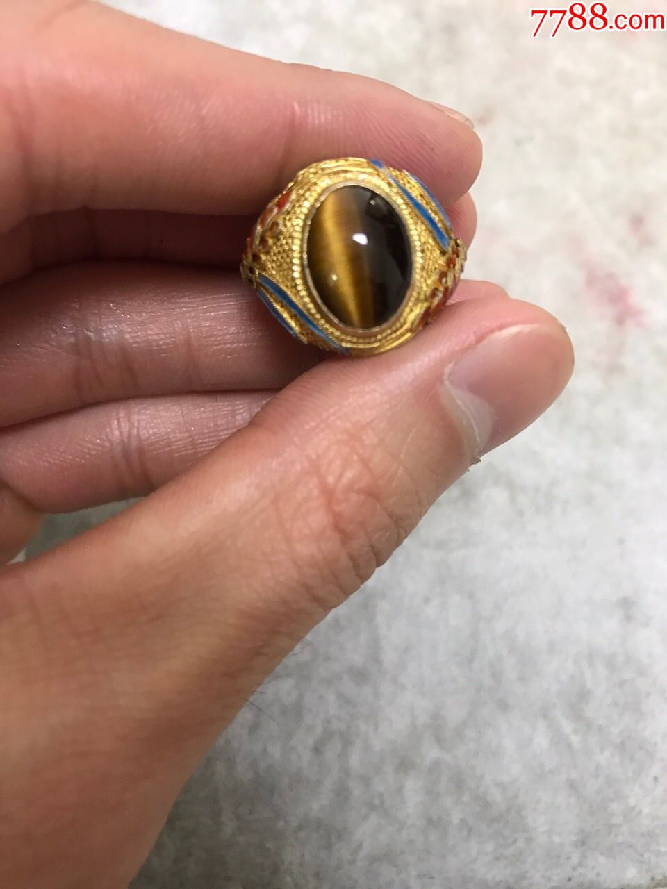 精品猫眼石包银鎏金戒指