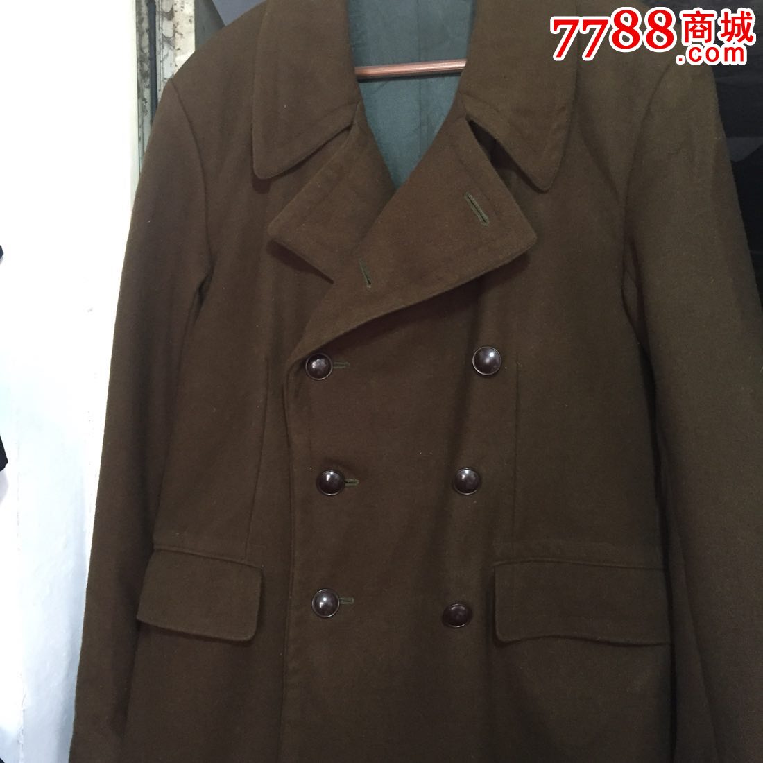麦尔登尼大衣