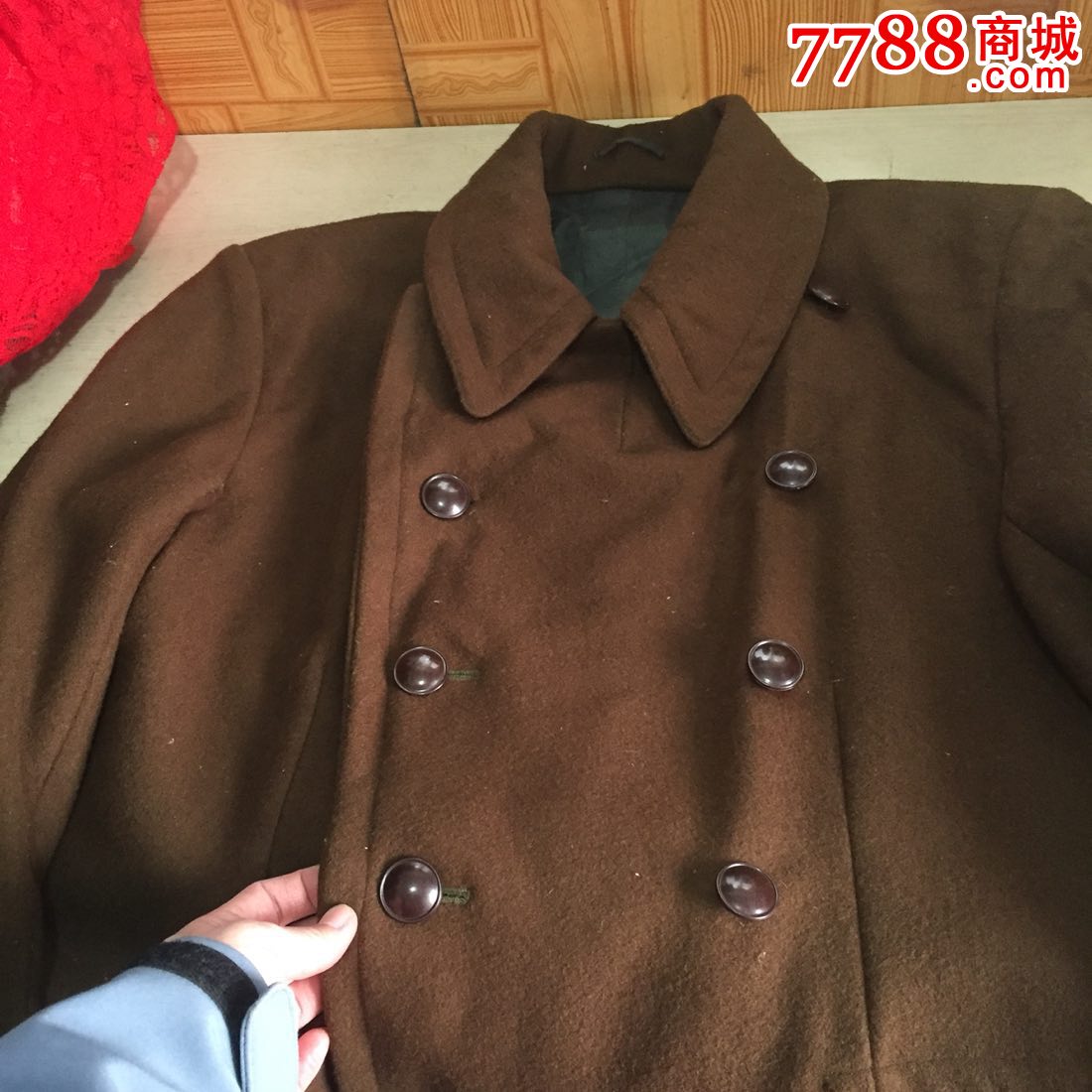 麦尔登尼大衣