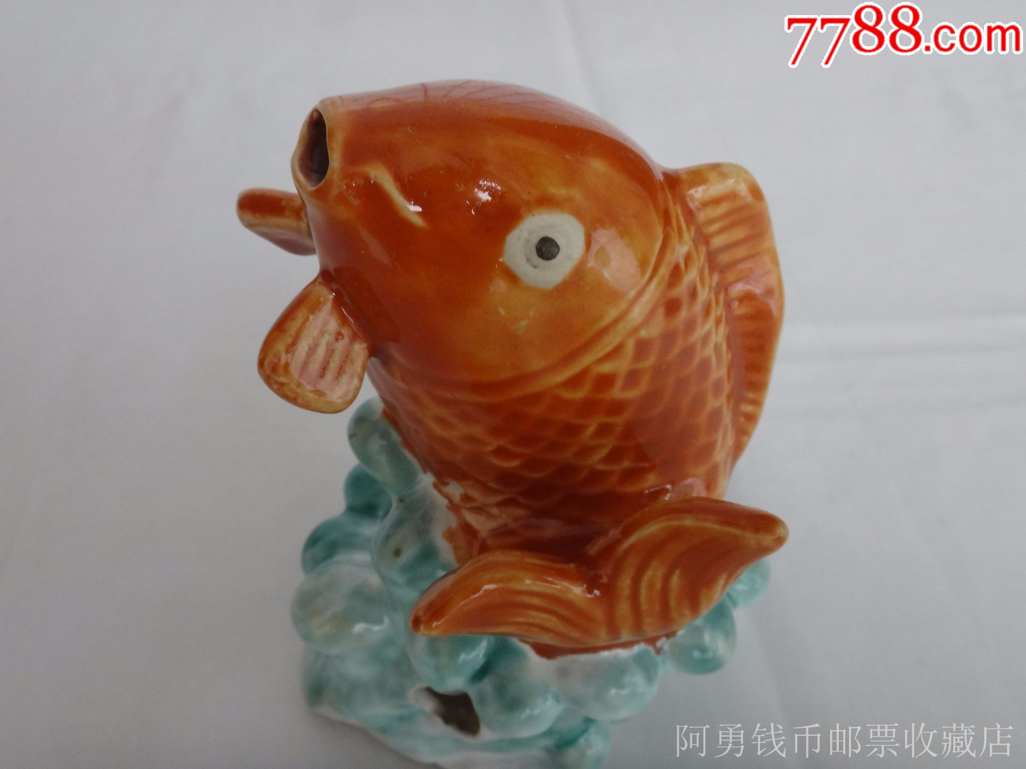 石湾陶瓷鱼摆件