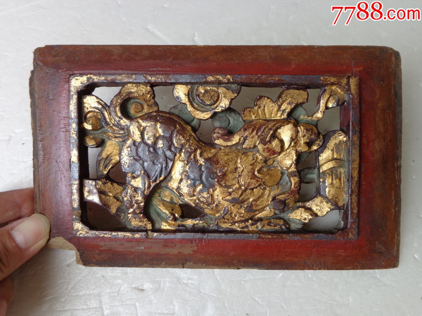 清代潮州金漆木雕花板---麒麟送书1对(实拍包老,按图发货)