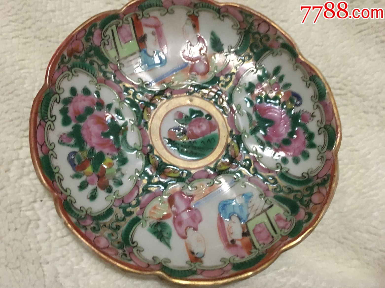 清代时期外销广彩人物瓷器盘