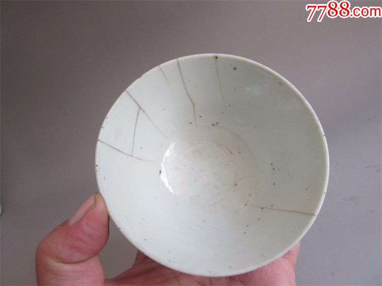 民国瓷器民国的手绘粉彩老茶杯四季花茶碗底一只有冲线打了锯子包老