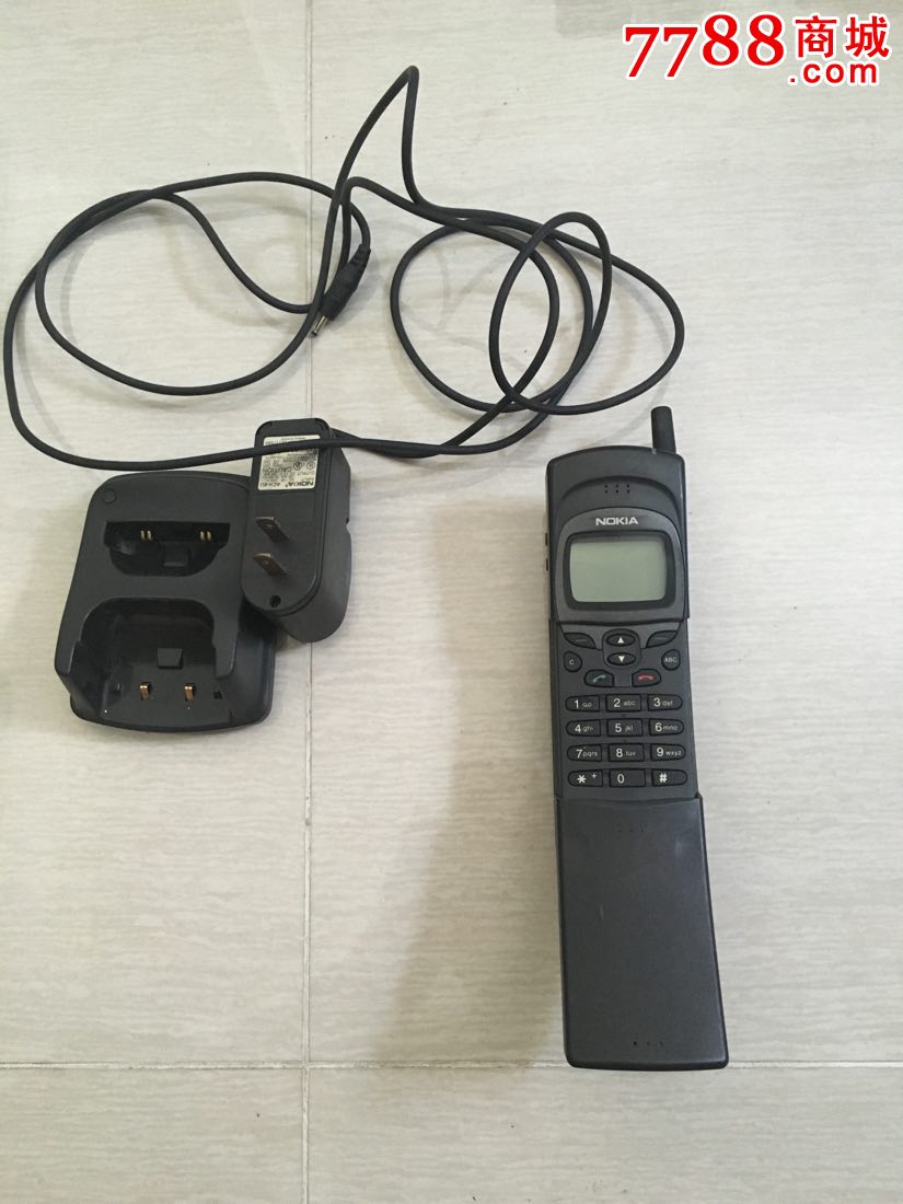 诺基亚香蕉机8110电话nhe-6bx带底座nokia老