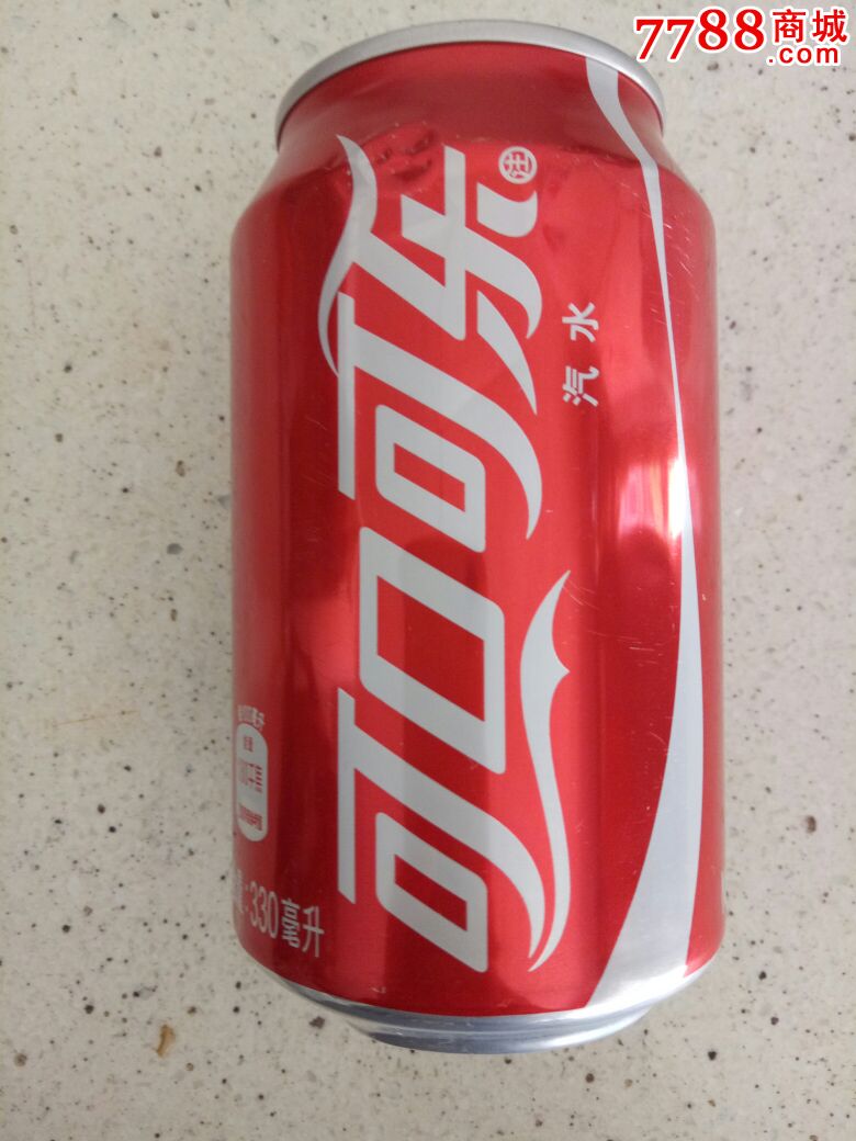 可口可乐饮料易拉罐瓶