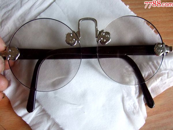护眼佳品----石头眼镜