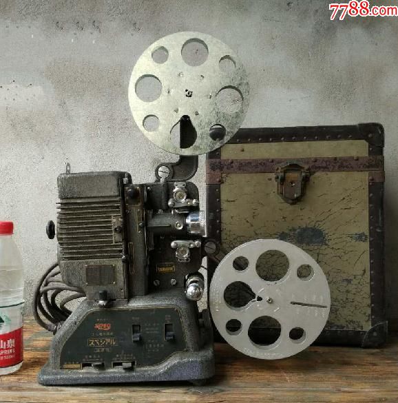 民国20年代初日本名古屋跃进号16毫米16mm无声电影机放映机.功能正常