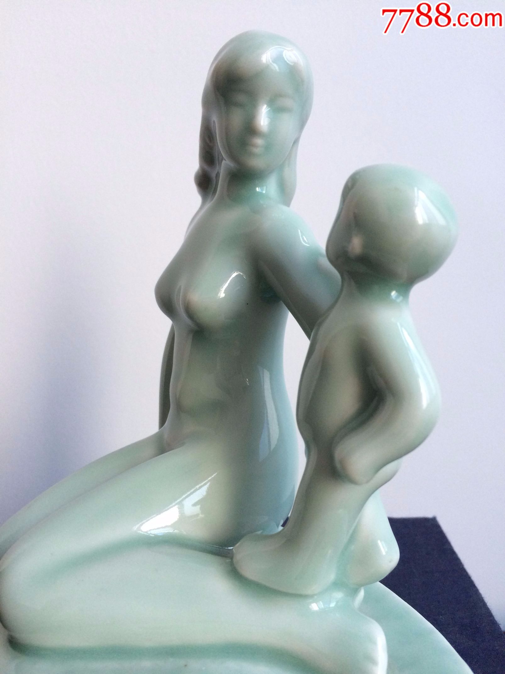 宜兴青瓷母子人物瓷塑七八十年代生产