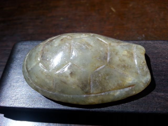 和田玉龟壳挂件