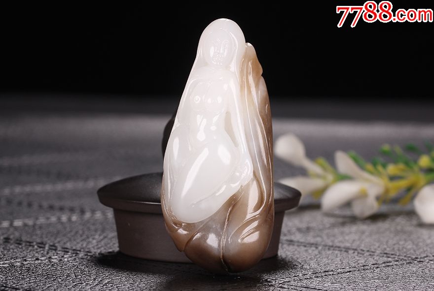 和田玉糖羊脂玉裸女挂件32克