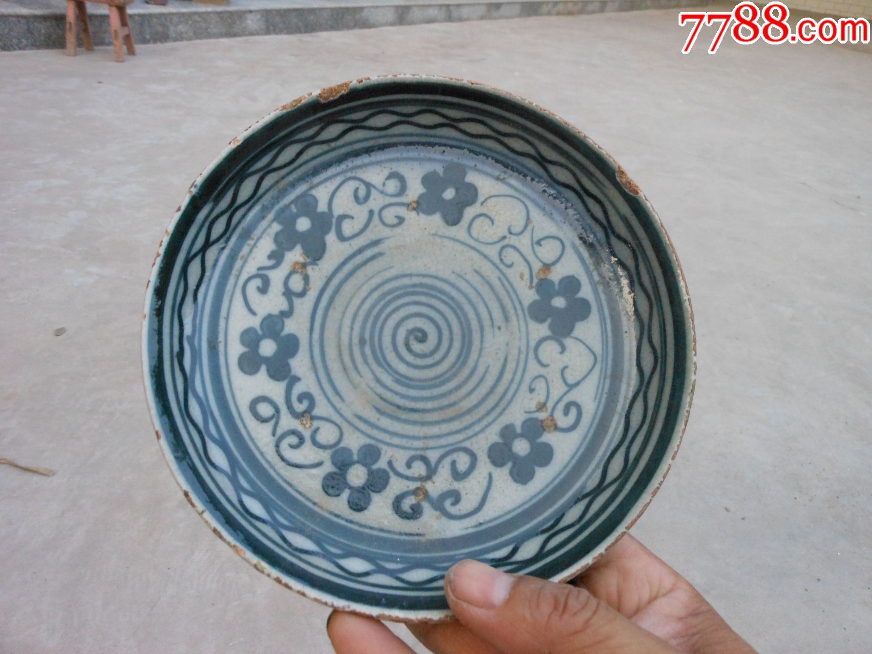 瓷器类;民国青花瓷盘子17厘米*11厘米*3厘米