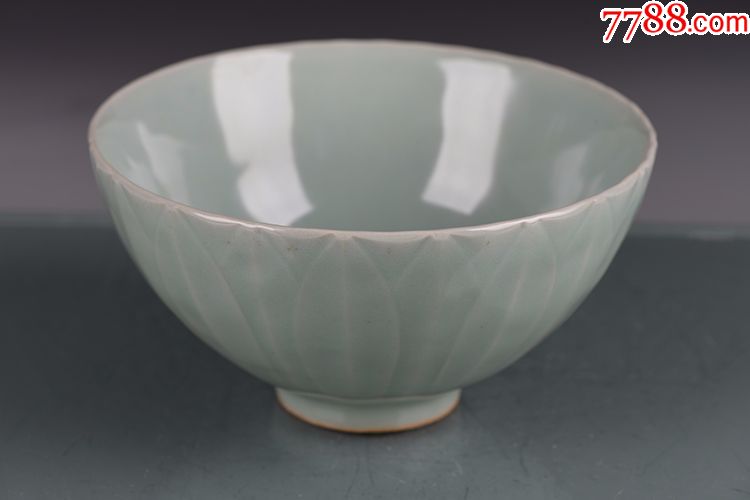 宋代龙泉青瓷莲瓣纹莲花碗_价格660.0000元_第1张_7788收藏__收藏热线