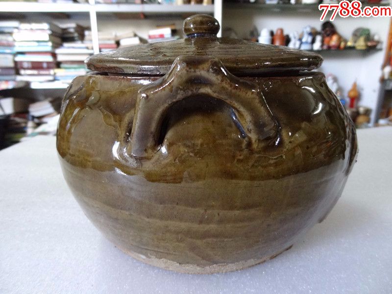 朝鲜高丽百年双耳老陶瓷罐雕刻双鱼图案陶器