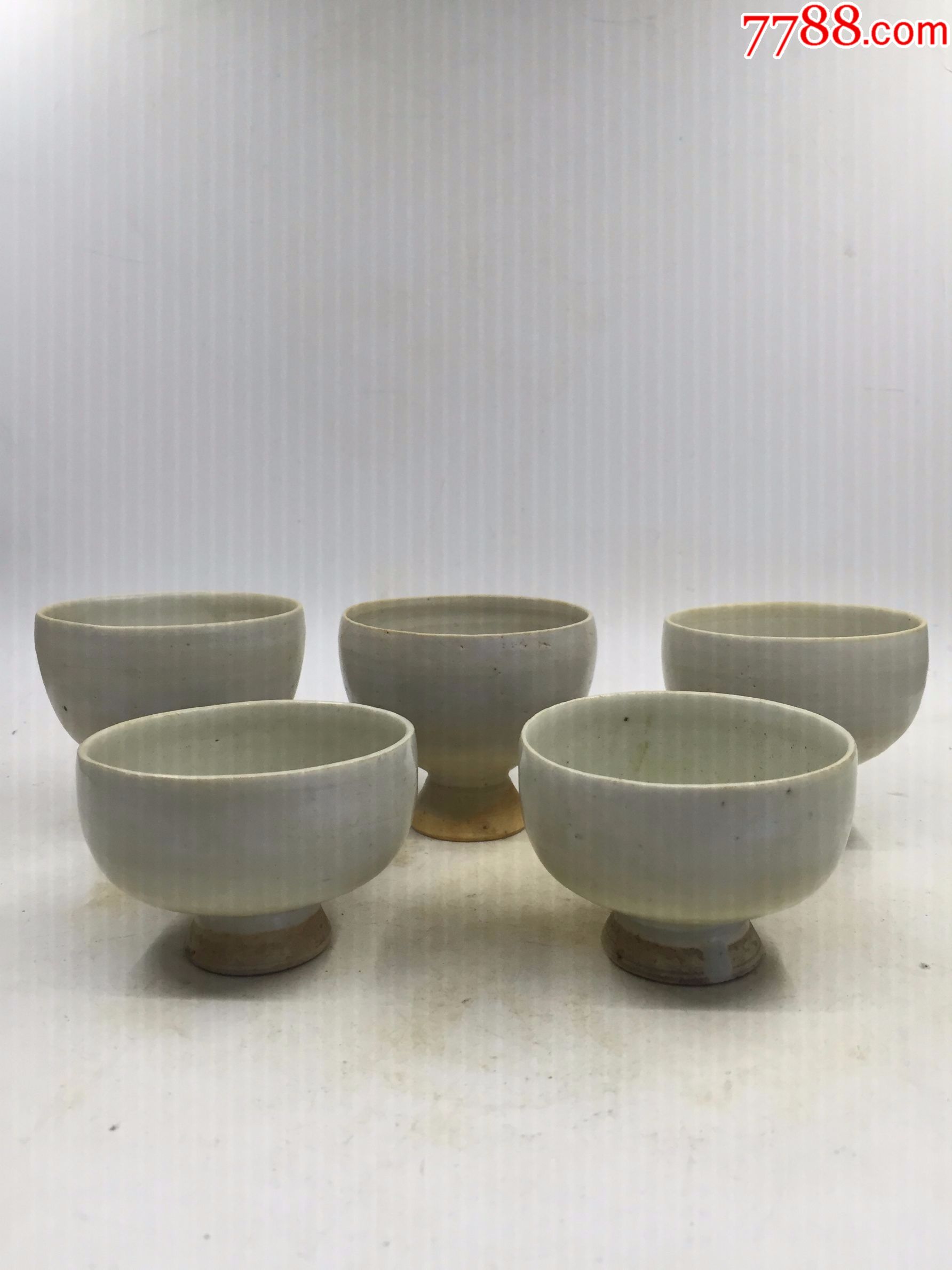 福建建宁窑青白釉高足杯
