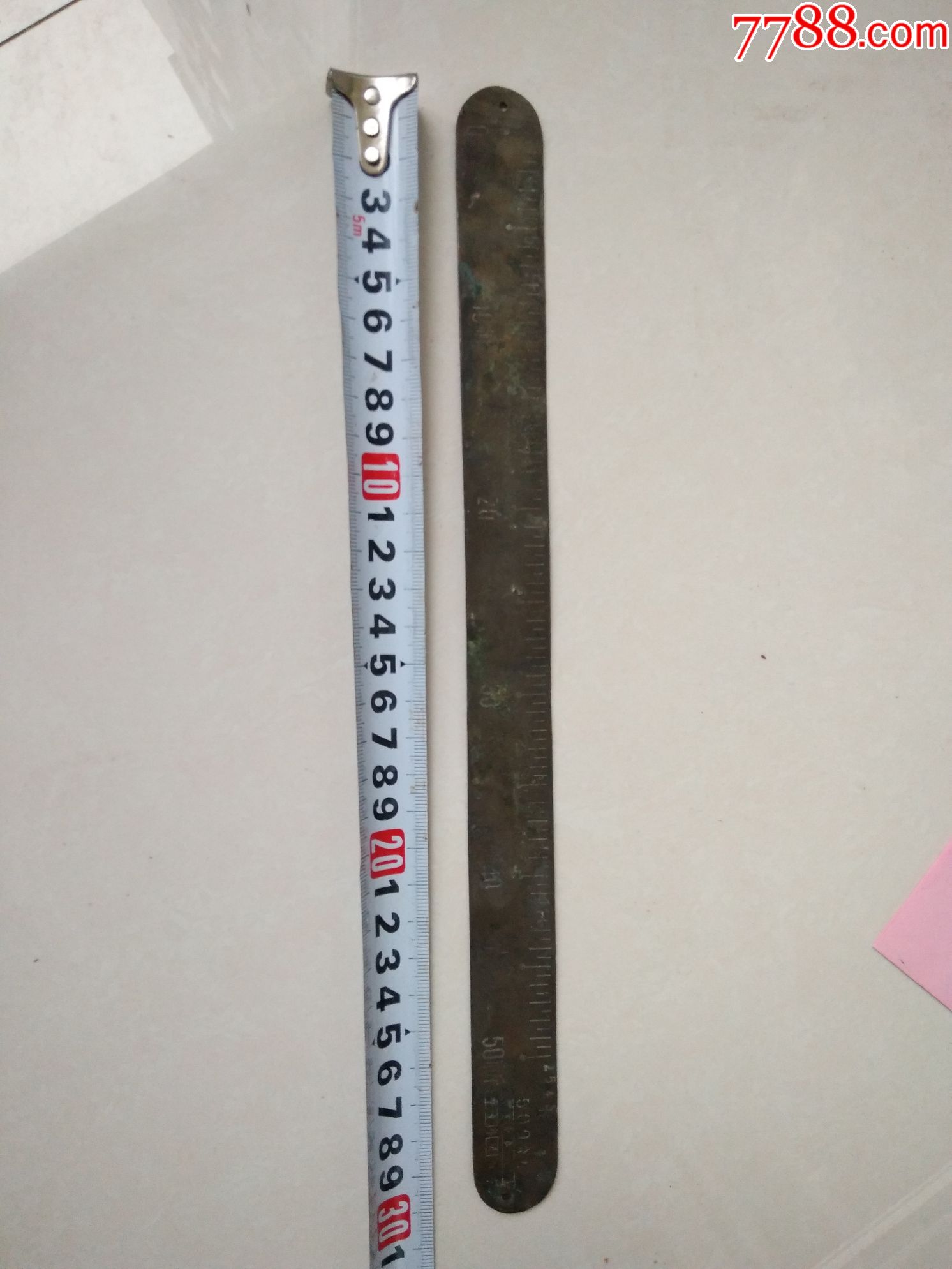 文革磅秤上的铜标尺