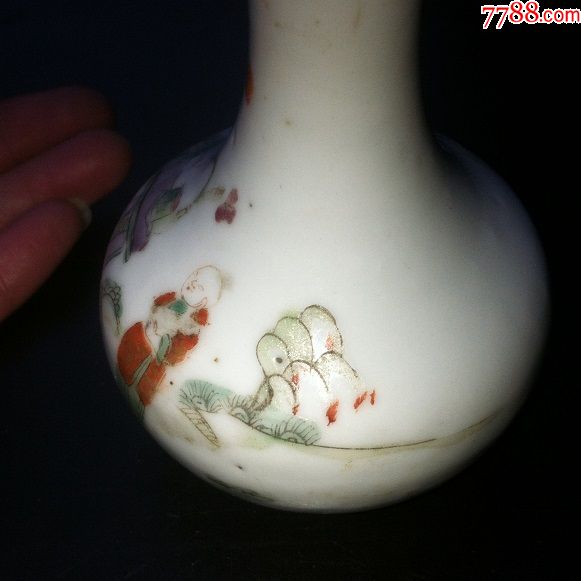 清代同治粉彩人物花瓶