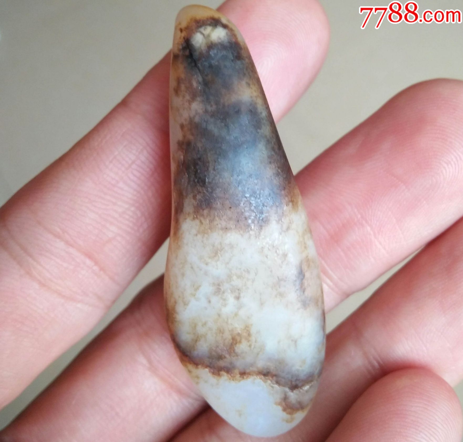 新疆和田黑皮籽料