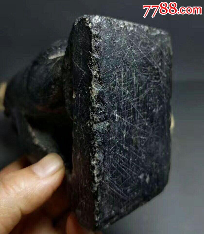 明代乌金石文人案头小狮子镇纸